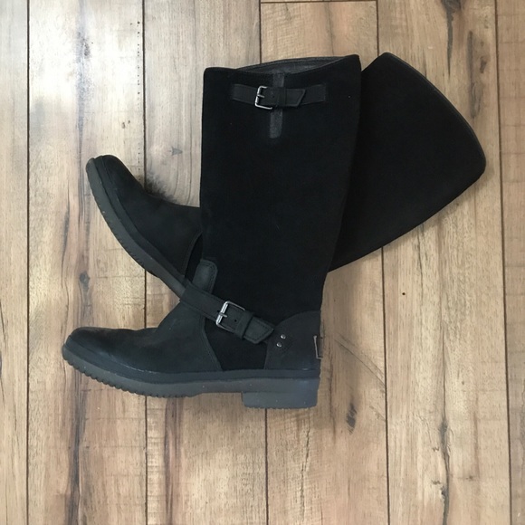 UGG Shoes - Ugg Australia Women's Thomsen Boot